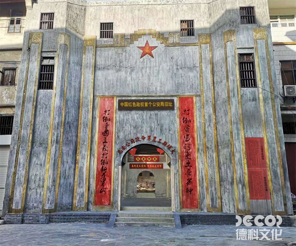 戰(zhàn)爭(zhēng)紀(jì)念博物館設(shè)計(jì)如何通過(guò)展示戰(zhàn)爭(zhēng)文物提升觀眾對(duì)歷史的理解？